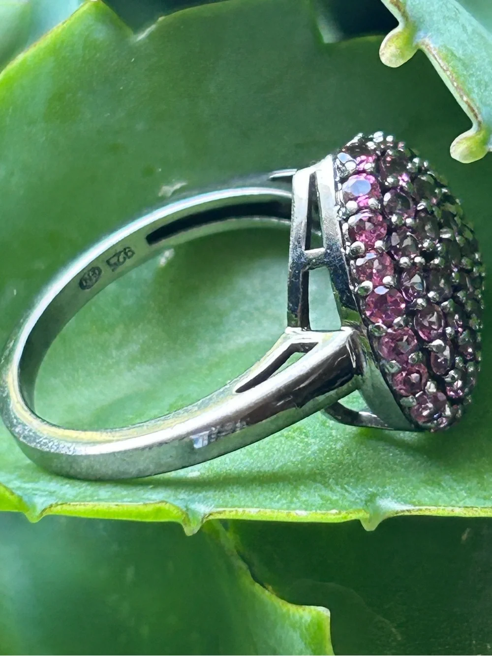 Vintage Heng Nagai black tone Sterling Silver clusters pave ruby love Heart ring
